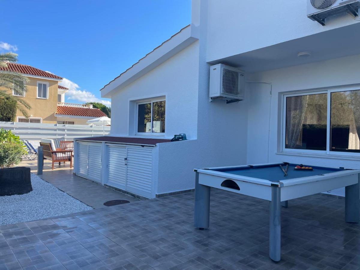 Villa Kristin, Coral Bay Peyia